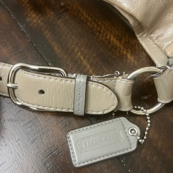 Coach Tan Leather Shoulder Bag with Relaxed Silhouette# 19755 - Picture 9 of 10